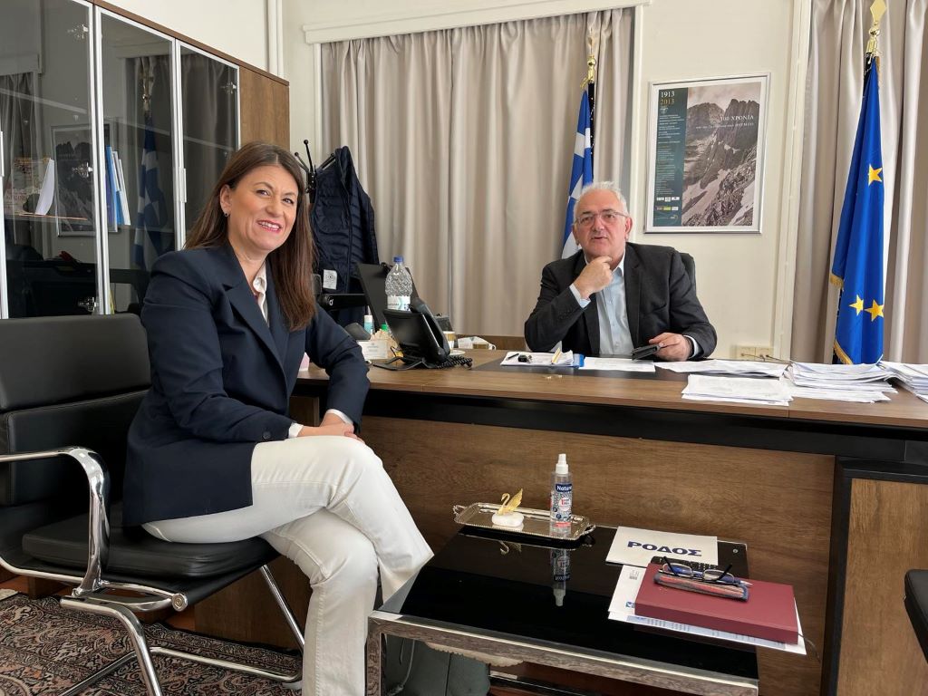 Συνάντηση Αλεστά - Χιονίδη για θέματα χρηματοδοτήσεων στον Δ. Τρικκαίων